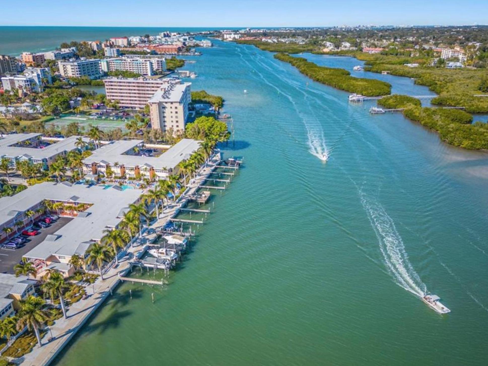 Intercoastal Beach Suite Clearwater Exterior foto